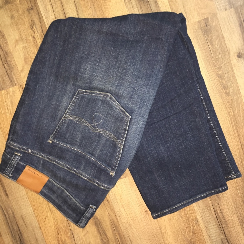 Lucky Brand crop lengths dark denim jeans
